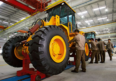 工程机械行业持续复苏，前10月挖掘机内销同比增近两成