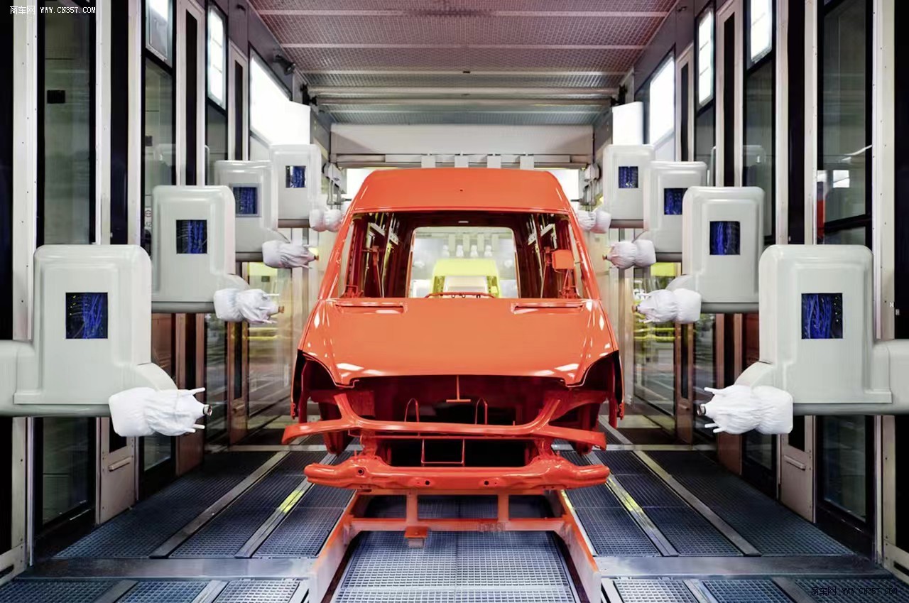 用贴膜替代传统车漆，日本企业开发全新工艺